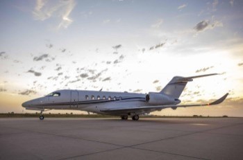 Privatjet für Geschäftsreise nach Asien